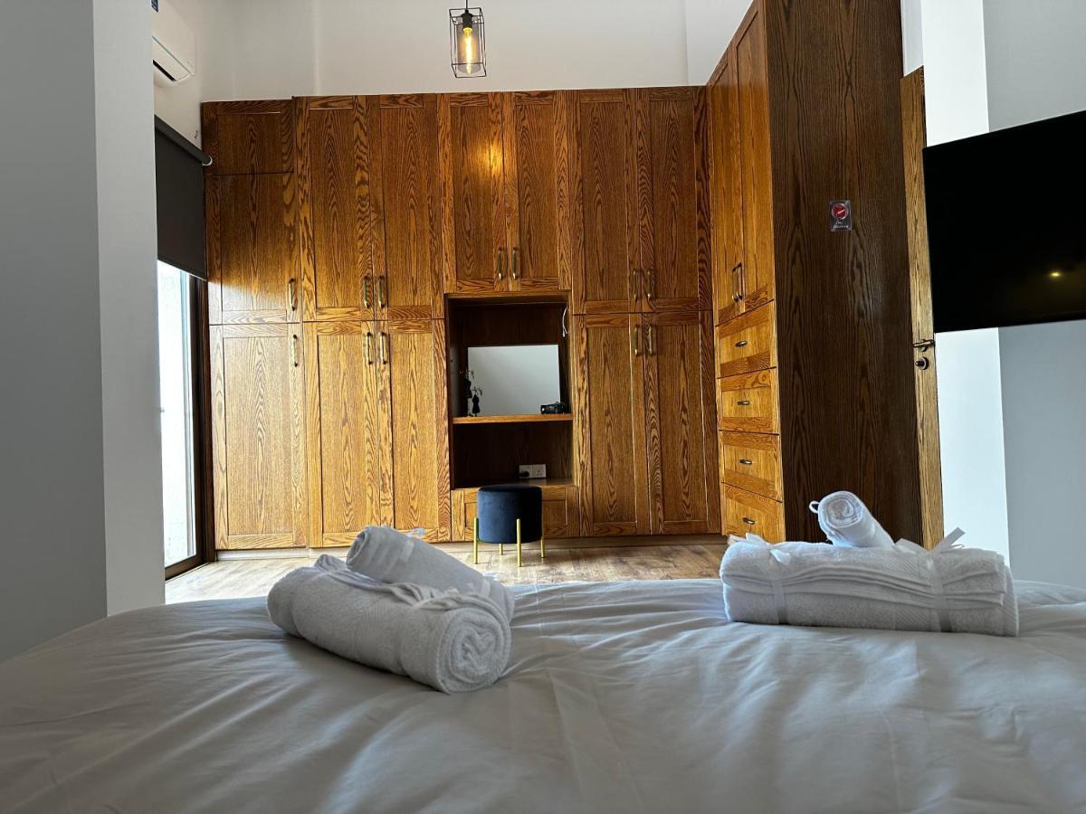 Maestro Sea - View Apartment Larnaca Dış mekan fotoğraf